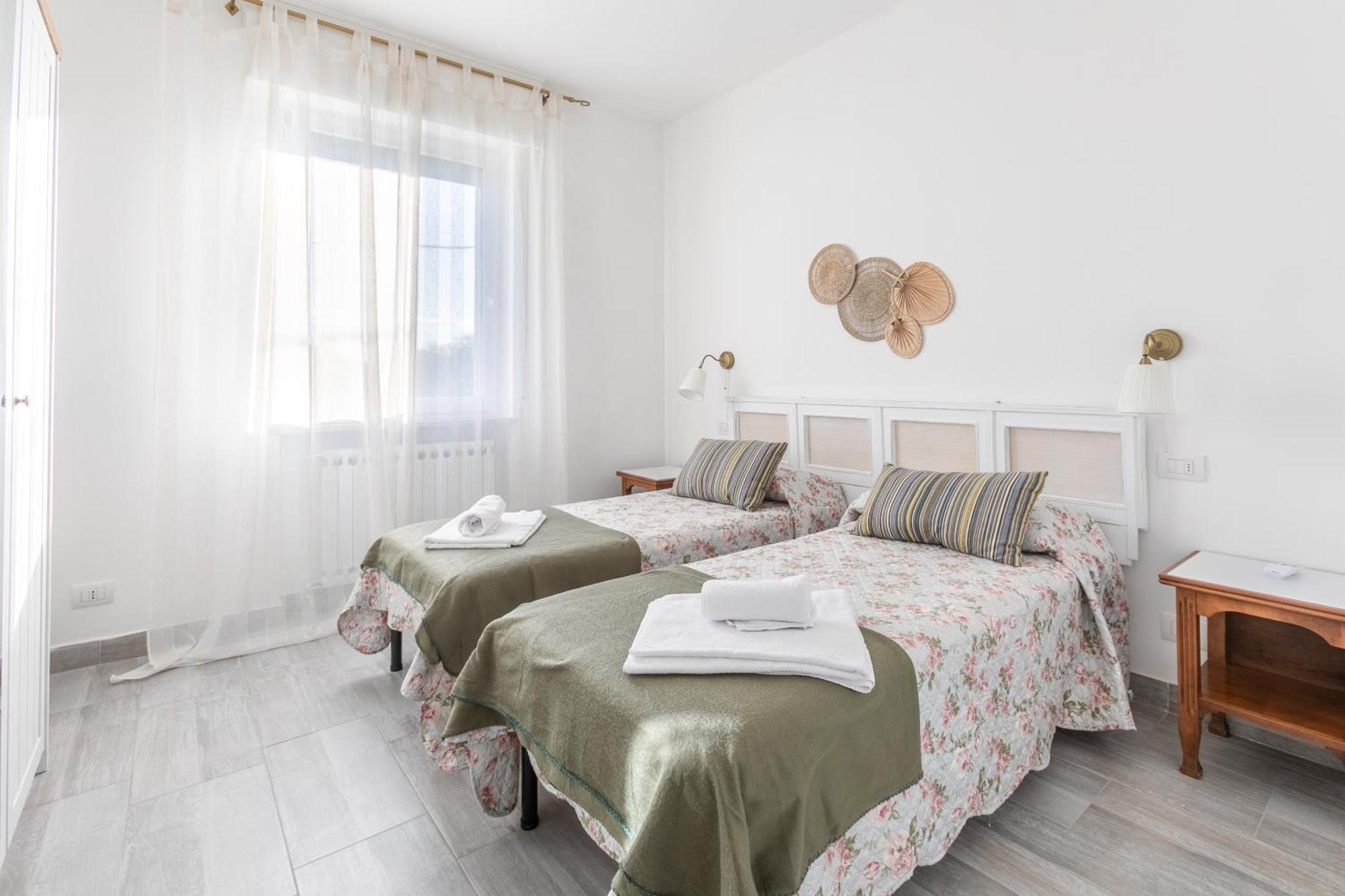 Bed Gold Apartment Castelnuovo del Garda Luaran gambar