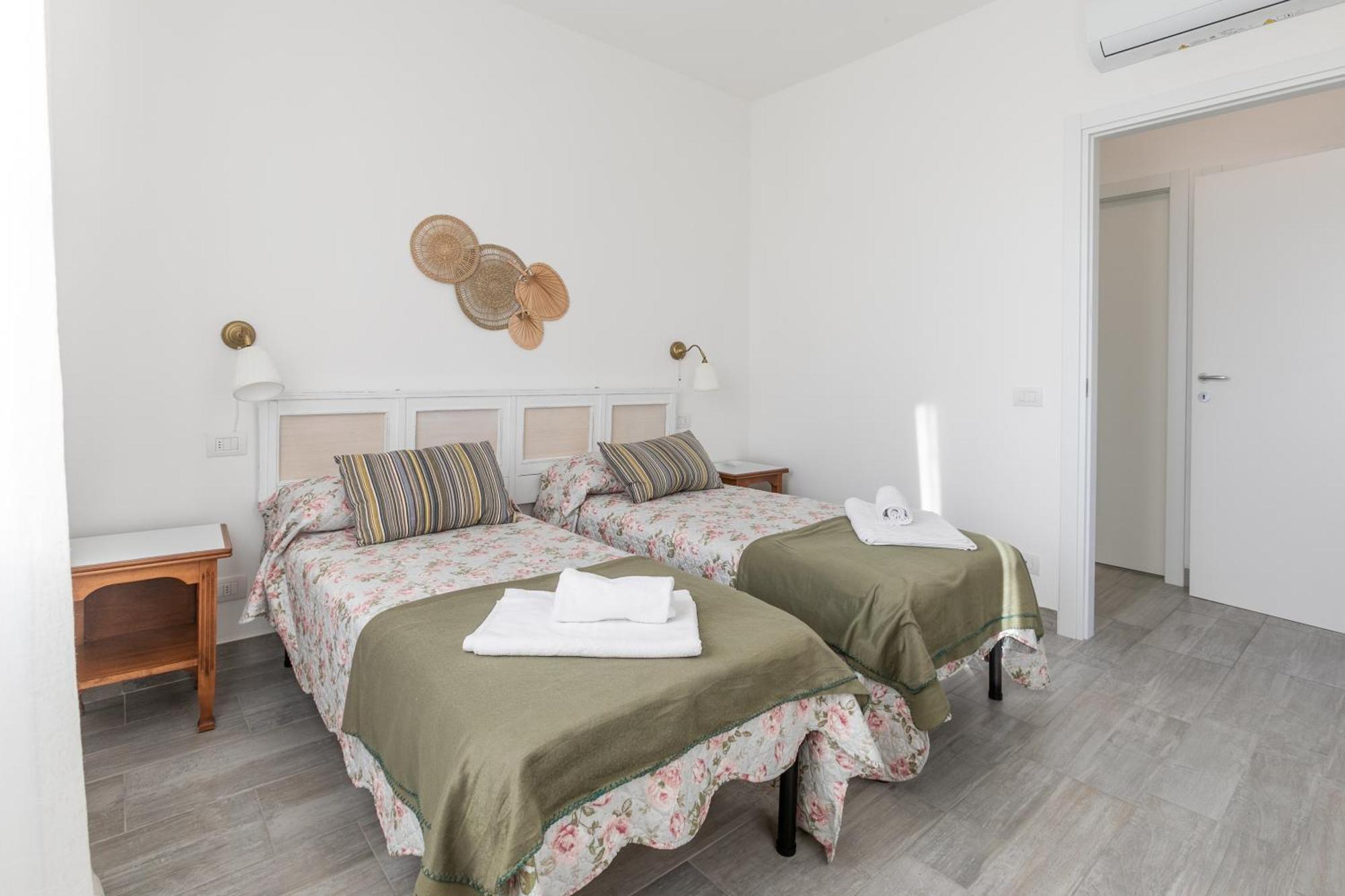 Bed Gold Apartment Castelnuovo del Garda Luaran gambar